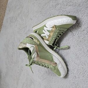 Michael Kors Green sneakers sz 9